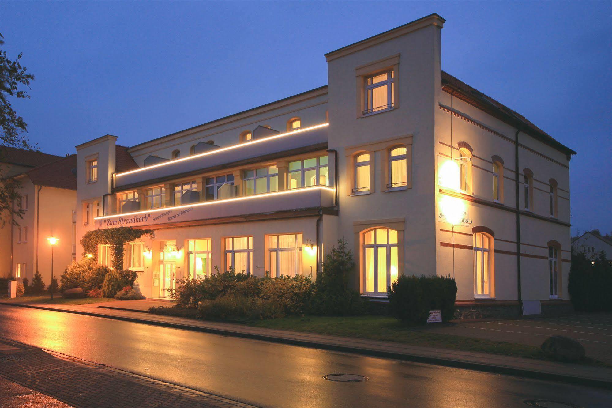 Appartementhaus Zum Strandkorb Ostseebad Kühlungsborn Eksteriør bilde